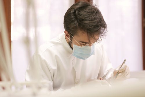 武汉13岁孩子龅牙矫正黄金时间 需要拔牙吗如何选择方案